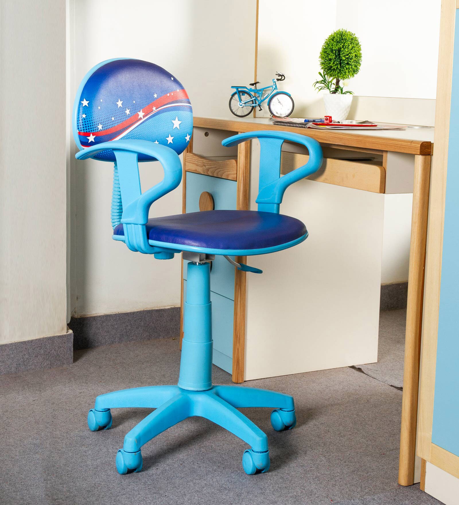 Celestial Kids Ergonomic Chair With Armrest In Blue Colour