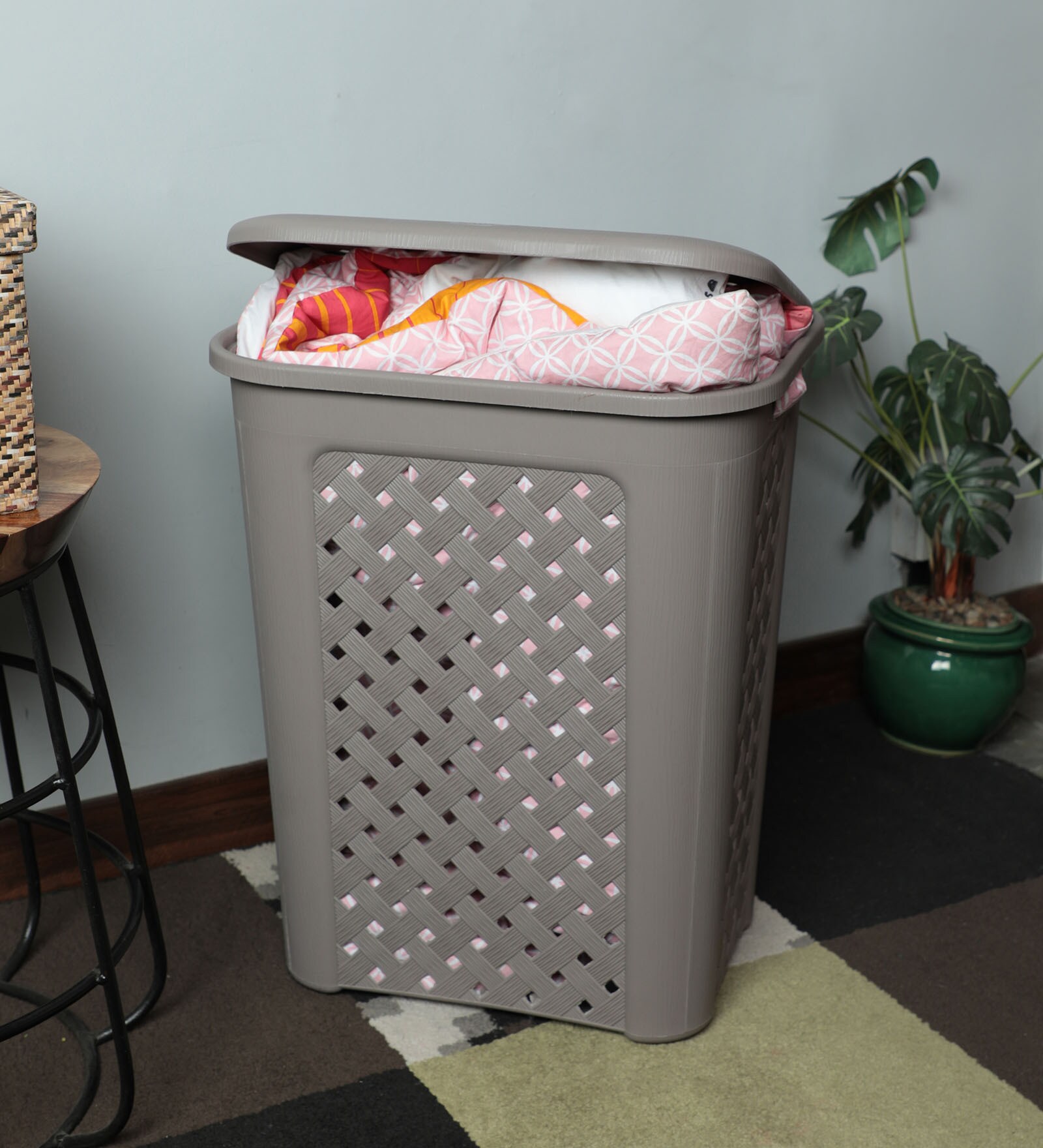 Plastic Grey Classic Laundry Basket With Lid, 50 Ltr