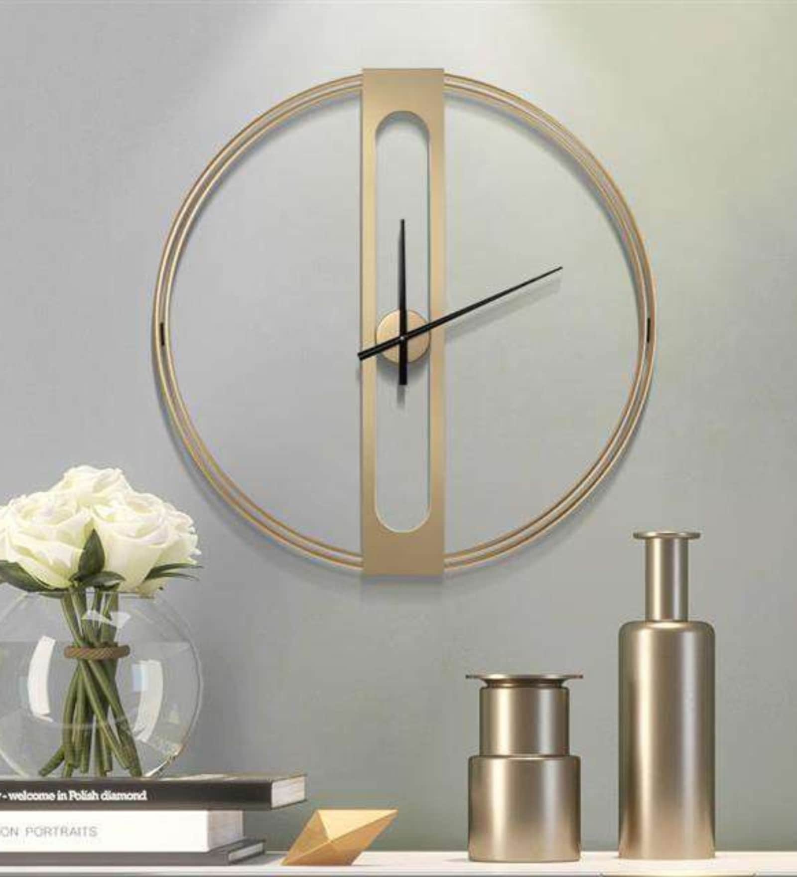 Central Round Wall Clock Gold