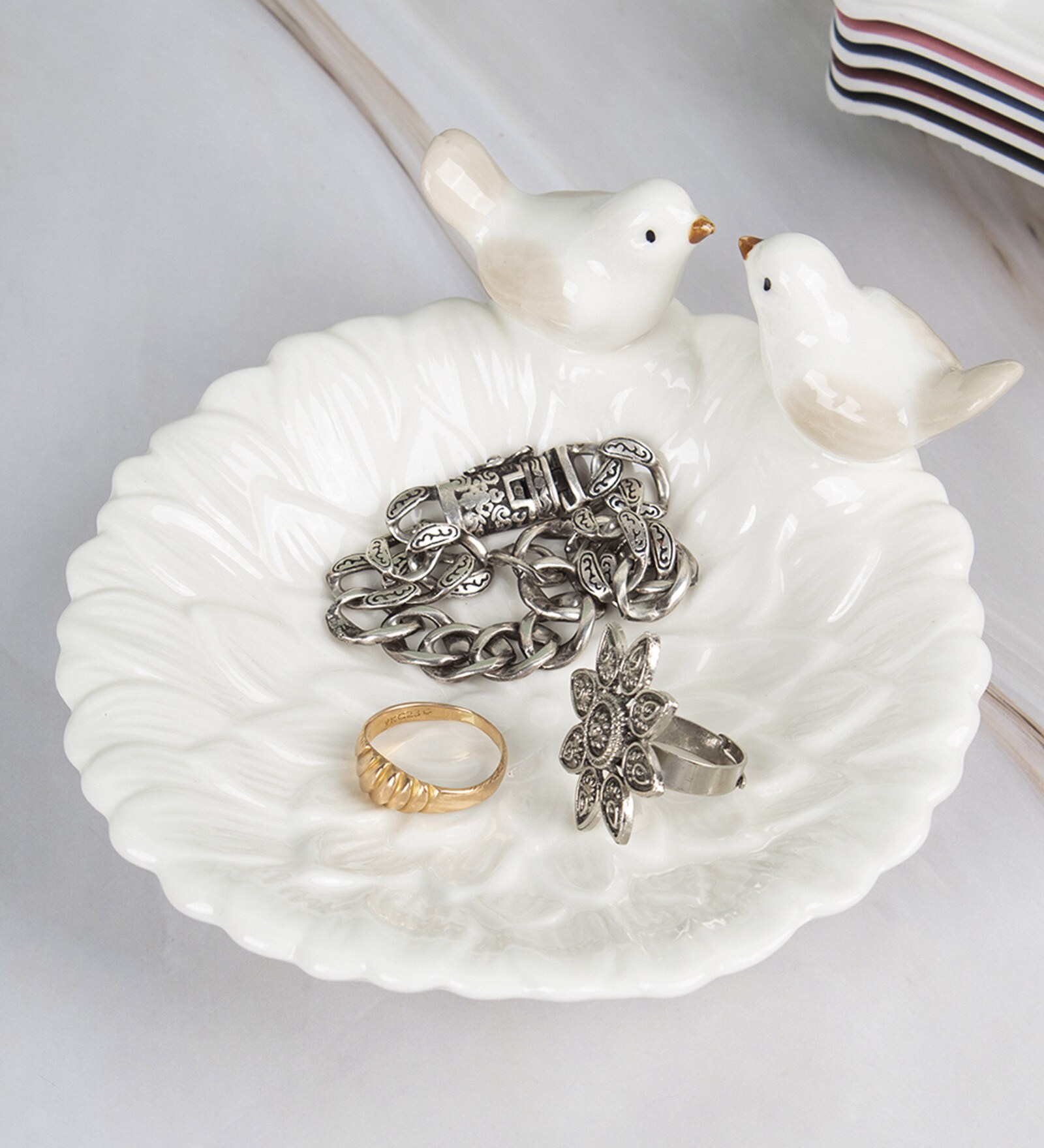 Buy Ceramic Jewellery Holder By Market 99 Online Desk Organizers