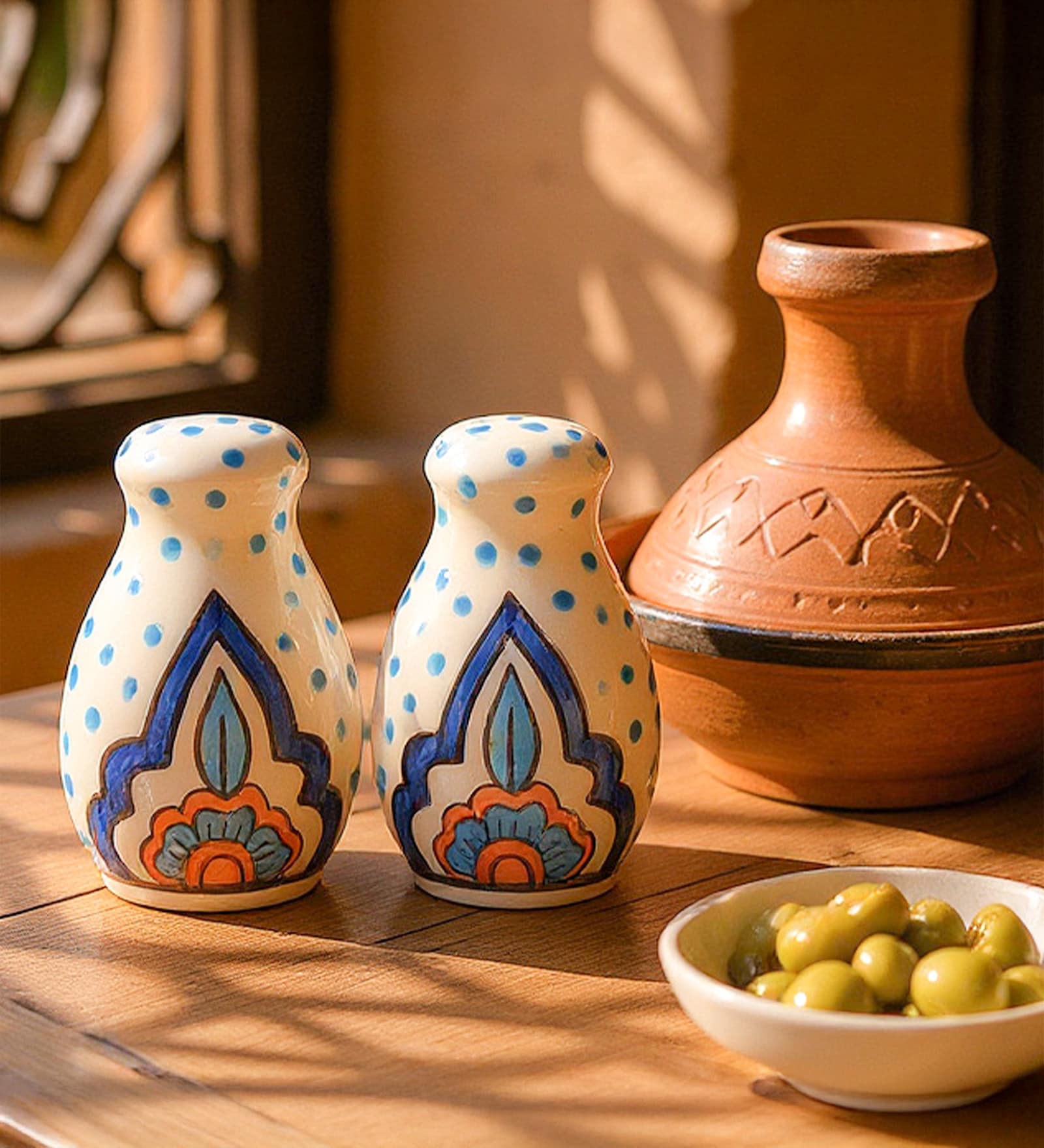 Ceramic Salt & Pepper Set for Dining Table & Kitchen (80 ML) Ceramic Salt & Pepper Set for Dining Table & Kitchen (80 ML)
