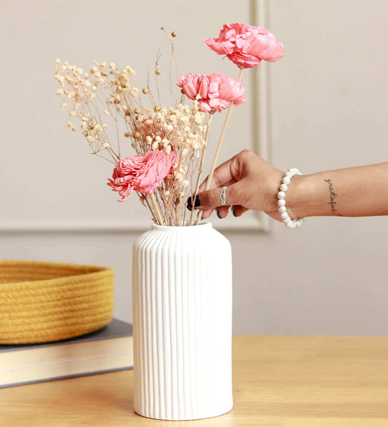 Ceramic Snow White Vase With Harmony Bunch 1