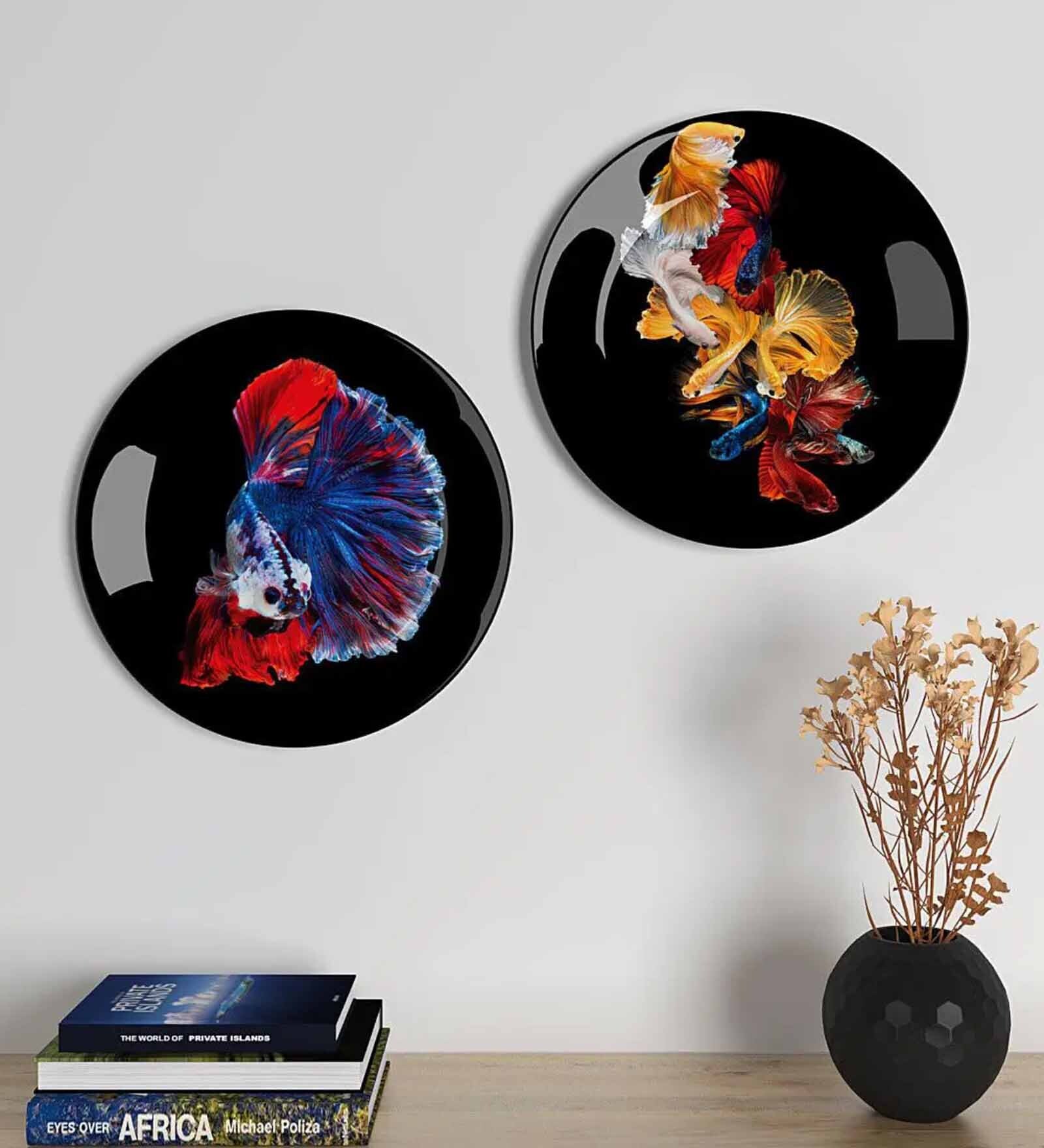 Ceramic Wall Plates With Colorful Fish Art Round Shape Set of 2