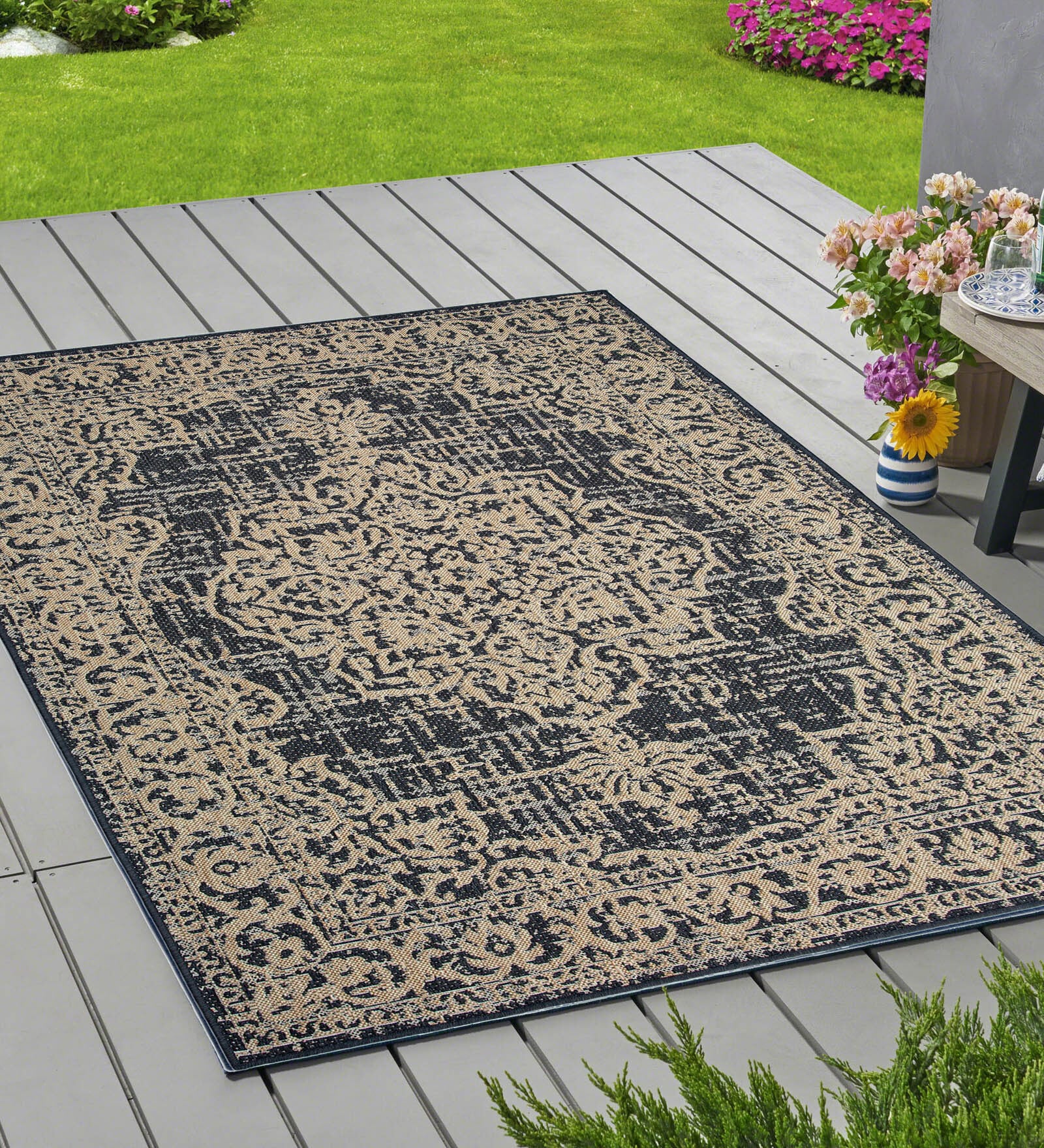 Dark Grey Persian Polypropylene 5 ft x 7 ft Machine Made Carpet