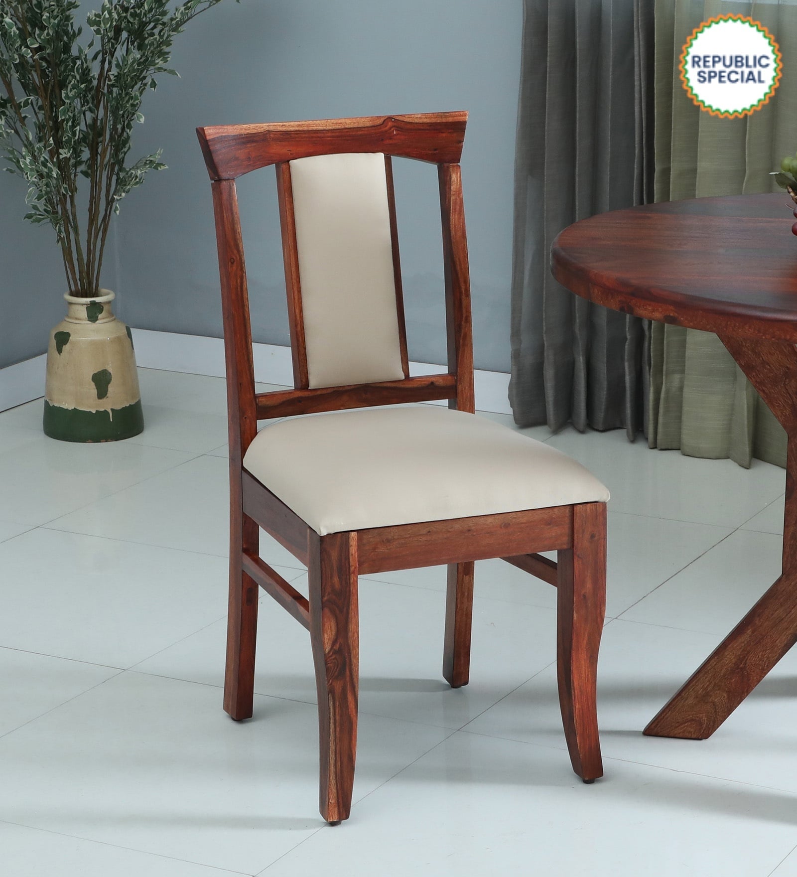 Chetas Sheesham Wood Dining Chairs In Honey Oak Finish (Set of 2) Chetas Sheesham Wood Dining Chairs In Honey Oak Finish (Set of 2)
