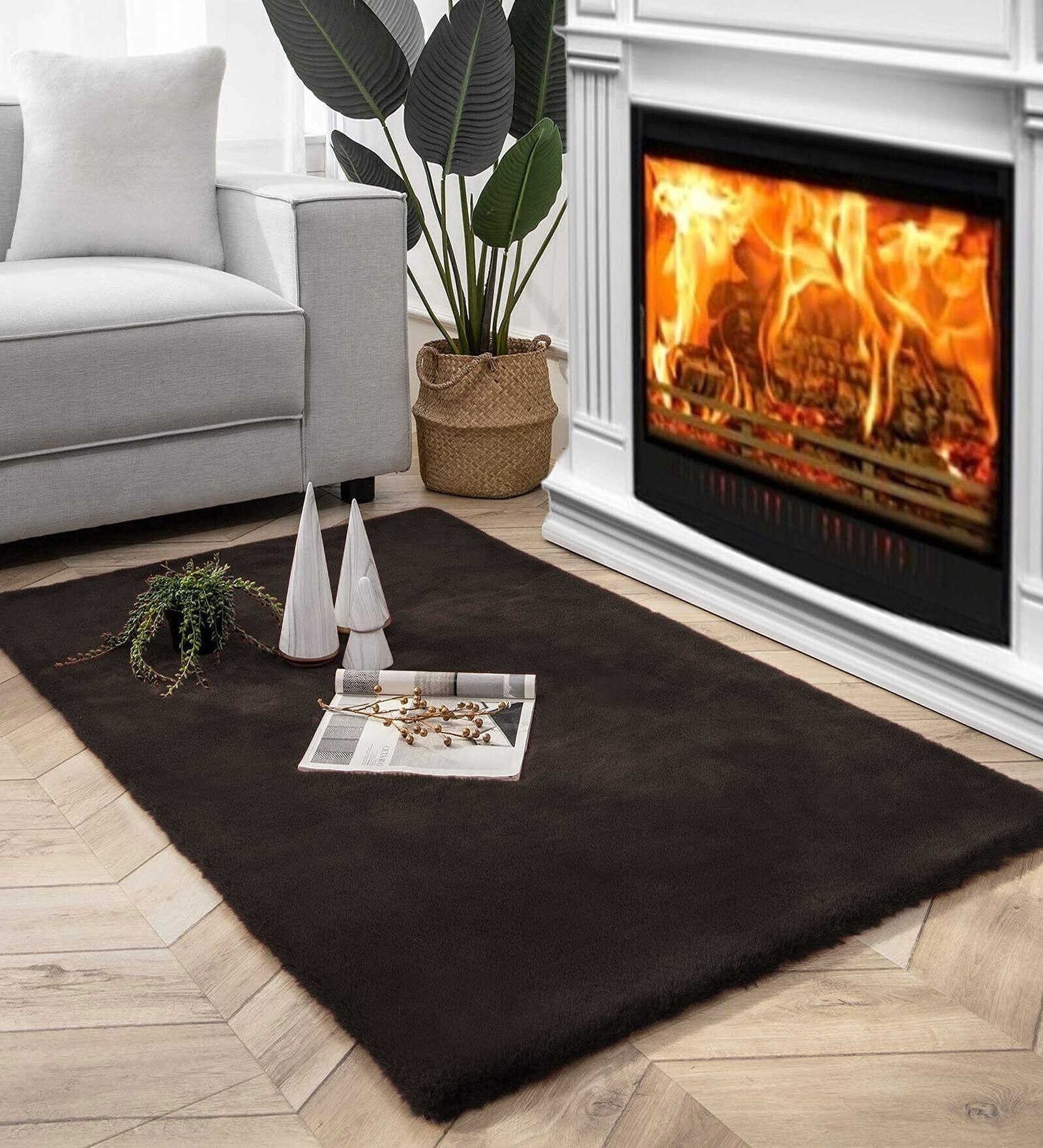 Chocolate Solid Polyester 3 X 5 Feet Machine Made Carpet