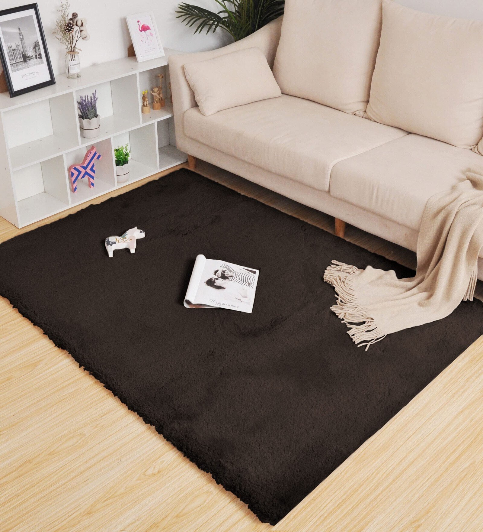 Chocolate Solid Polyester 4 X 6 Feet Machine Made Carpet
