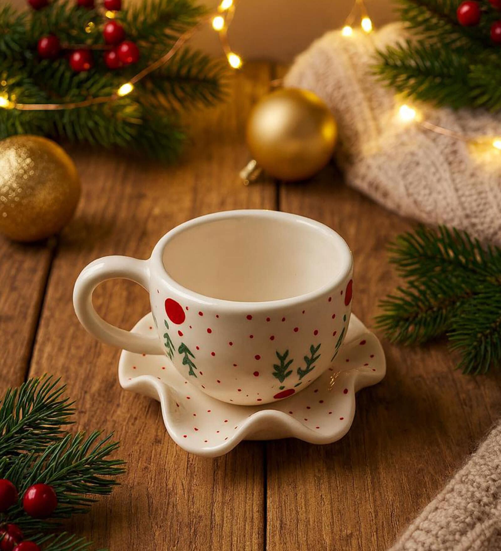 Christmas Theme Ceramic Tea Cup & Saucer (Red & White) Christmas Theme Ceramic Tea Cup & Saucer (Red & White)