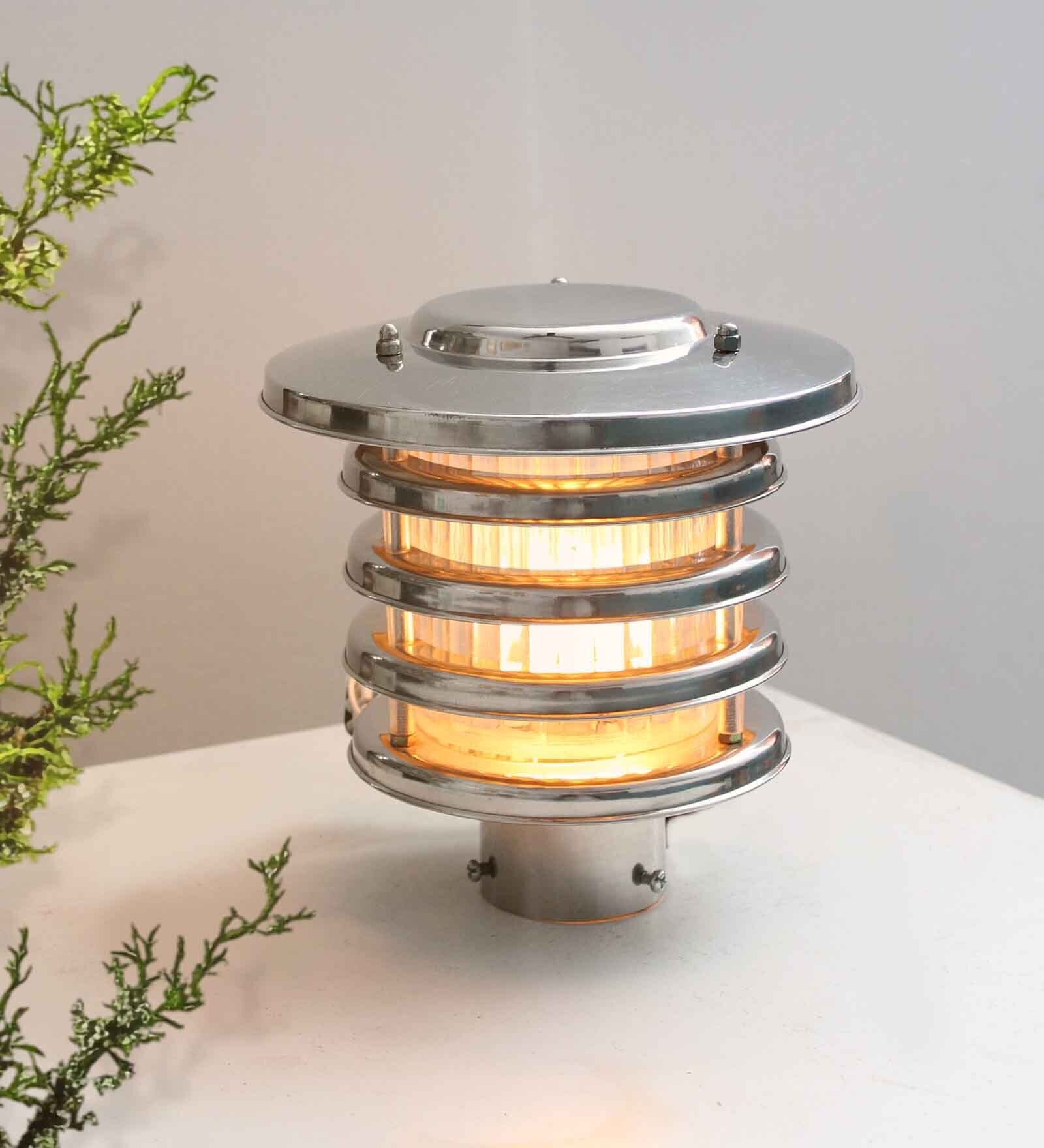 Chrome finish Florescent bulb Pole Lamp & Gate Light