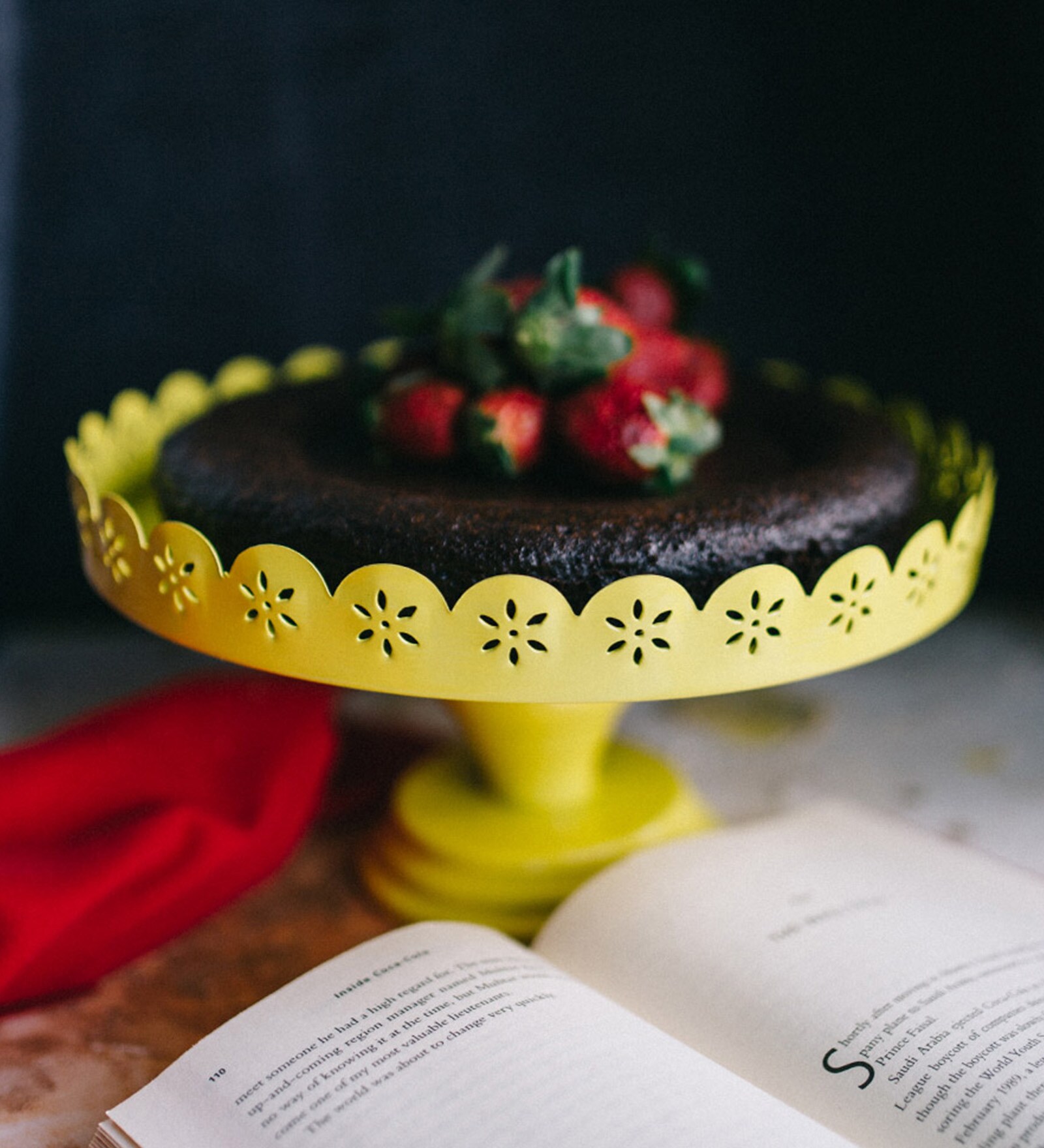 Buy Chumbak Yellow Cast Iron Cake Stand Online - Dessert Stands 