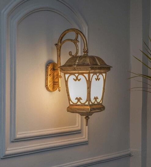 Chapel Decorative Aluminium Outdoor Wall Lamp In Antique Gold Finish