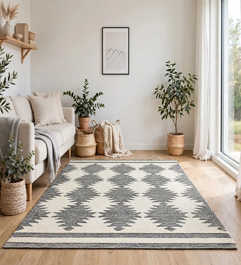 Cream Geometric Wool And Cotton 5 X 8 Ft Hand Tufted Carpet