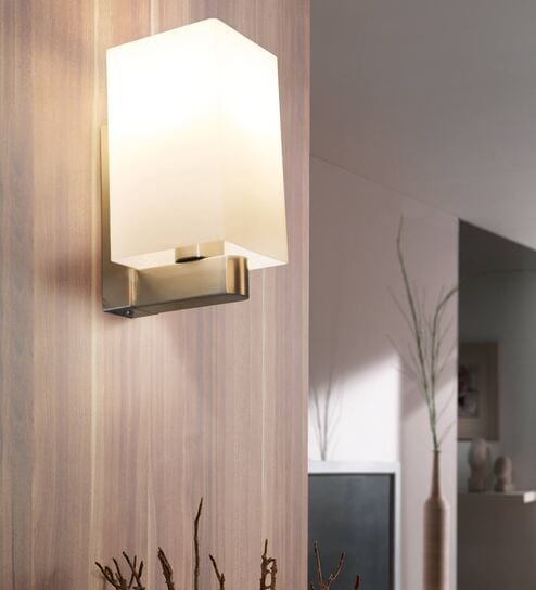 Chiffe Metal Flush Mount Wall Light (Silver)