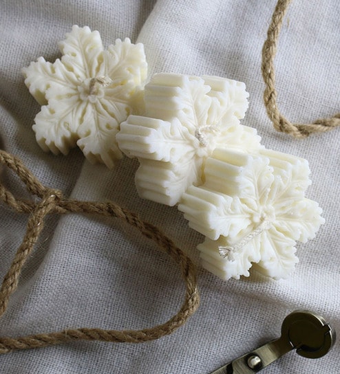 Christmas Snowflake (Set of 3) White Wax Decorative Candles