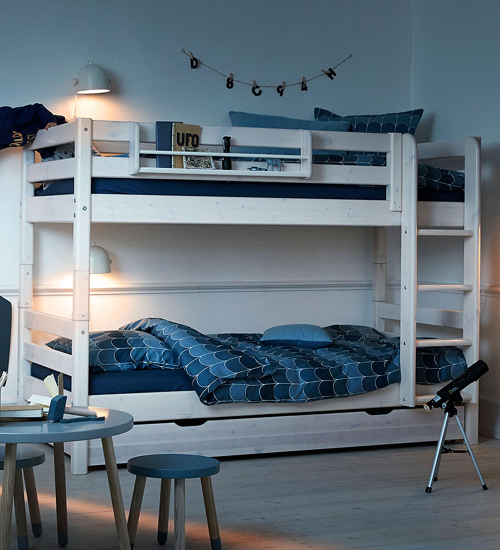 Classic Solid Wood Bunk Bed in White Finish