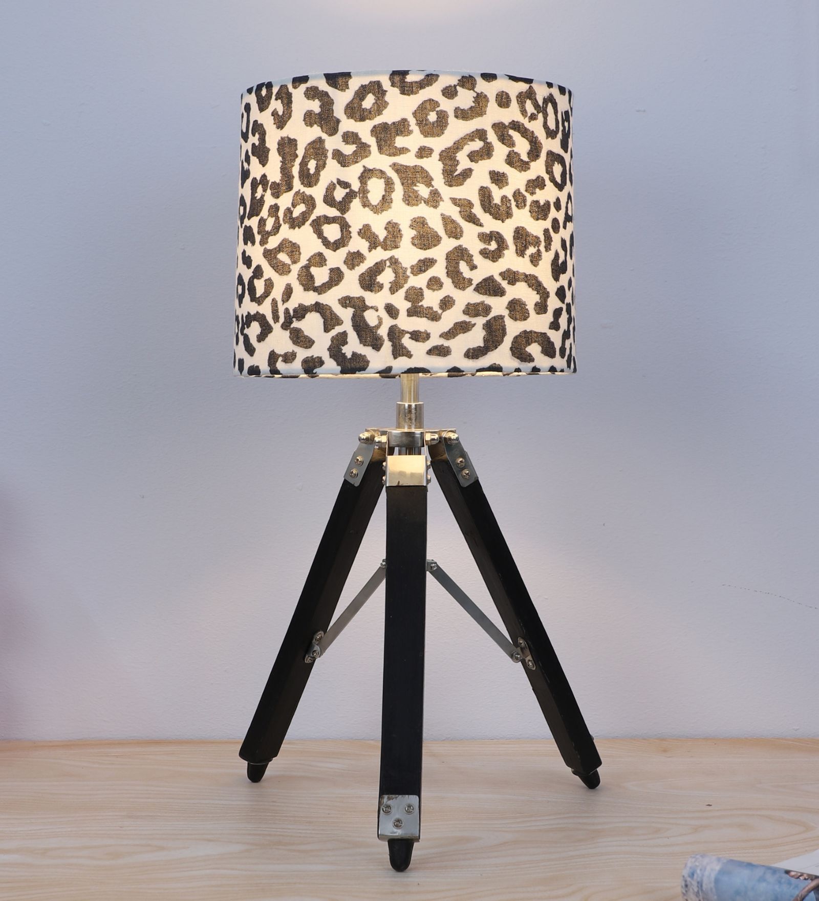 Classic Vintage Tripod Black Mangowood Table Lamp With Leopard Print Satin Shade