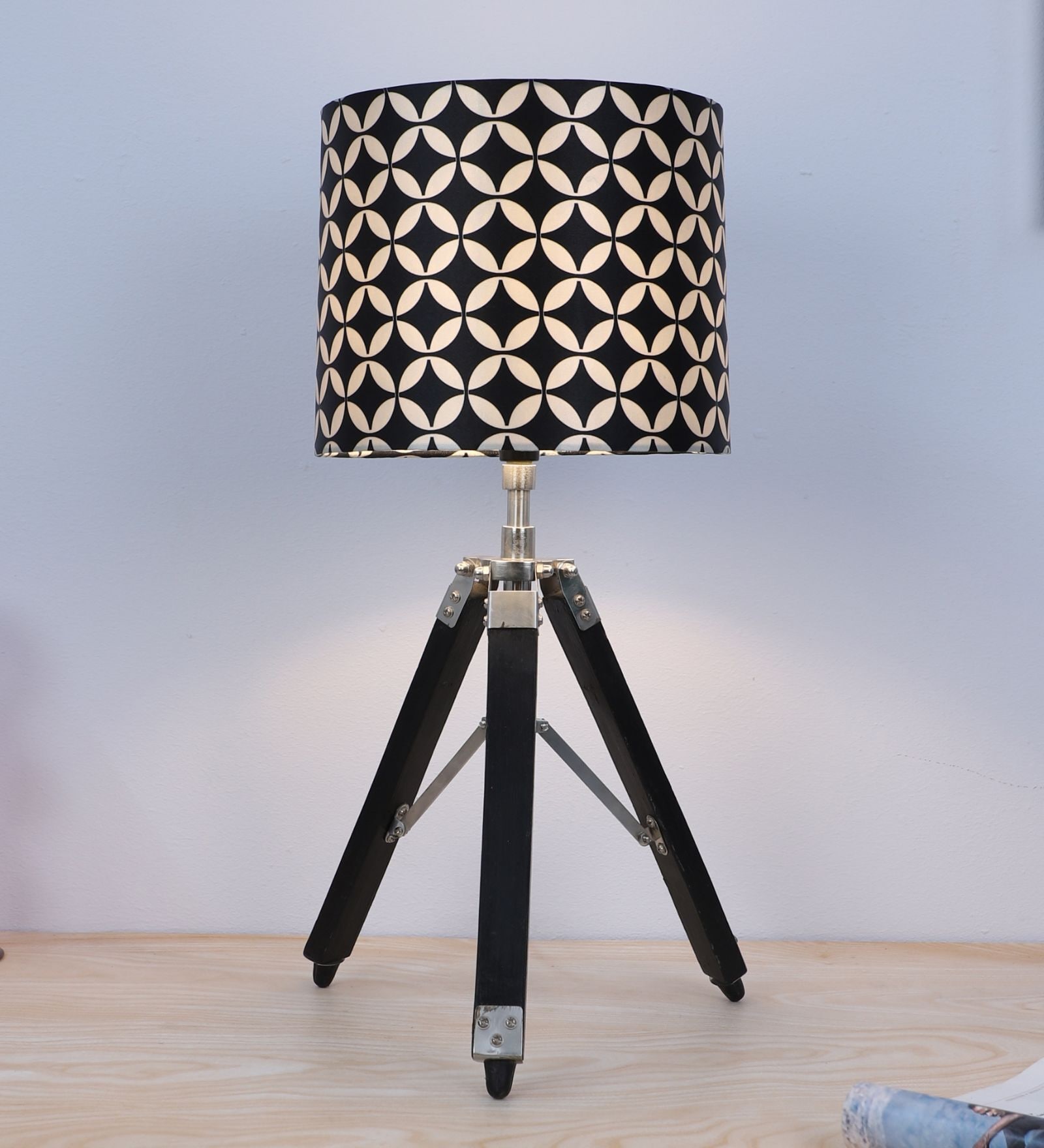 Classic Vintage Tripod Black Mangowood Table Lamp With Geometric Print Satin Shade