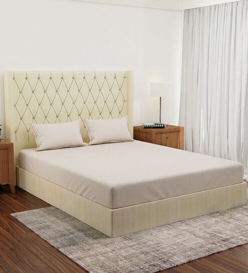 Grey Solid 210 TC Cotton King Sized Bedsheet With 2 Pillow Covers