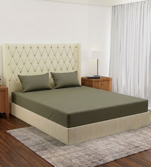 Brown Solid 210 TC Cotton King Sized Bedsheet With 2 Pillow Covers