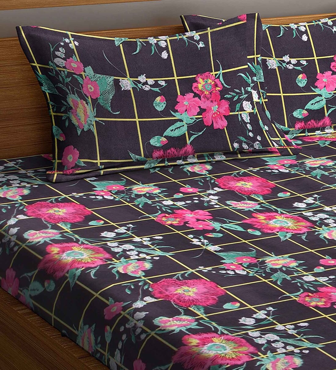Buy Cotton 180 TC Double Bed Sheet With 2 Pillow Covers bu Nuedis by
