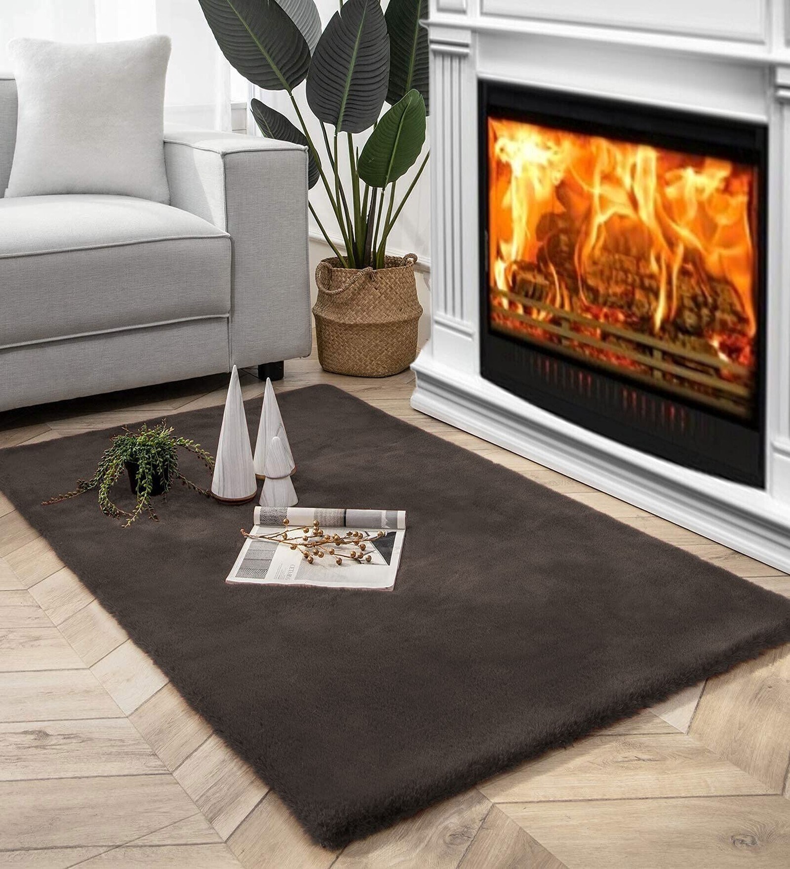 Cocoa Solid Polyester 3 X 5 Feet Machine Made Carpet