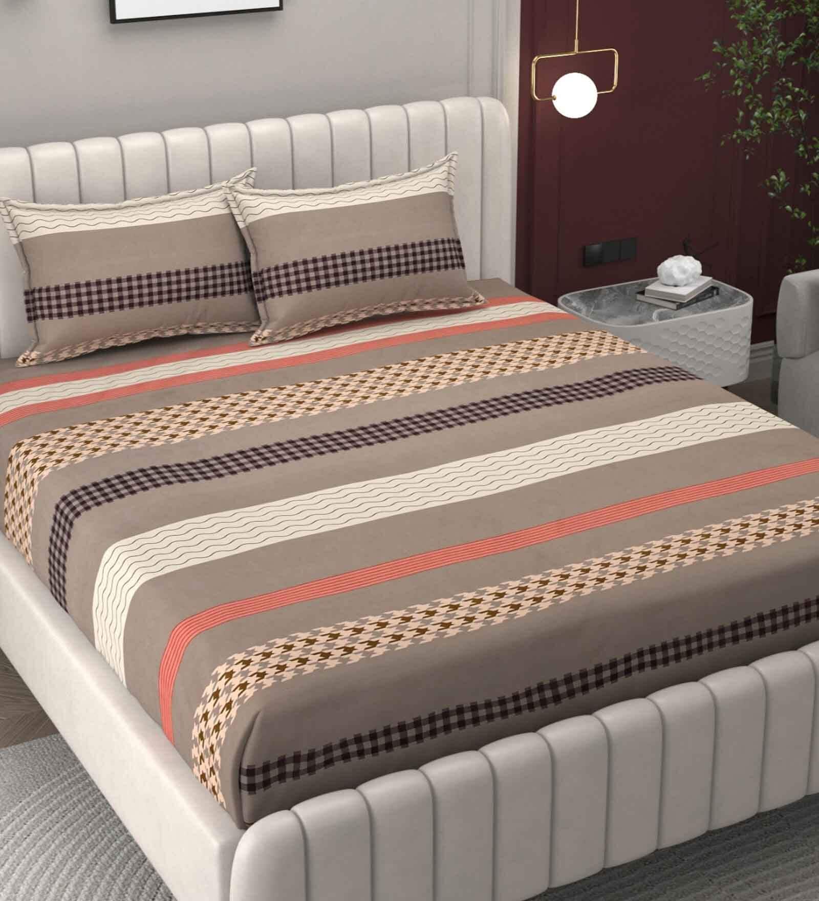 Multicolor Geometric 200 TC Microfiber King Sized Double Bedsheet with 2 Pillow Covers