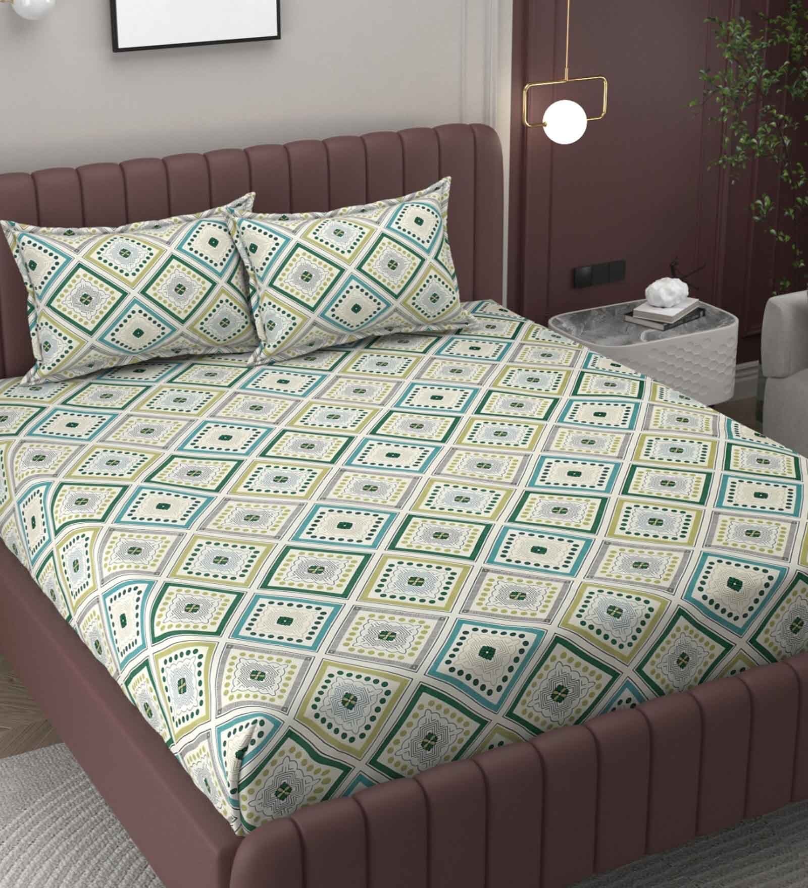 Green Geometric 250 TC Microfiber King Size Double Bedsheet Fitted Microfiber With 2 Matching Pillow Covers