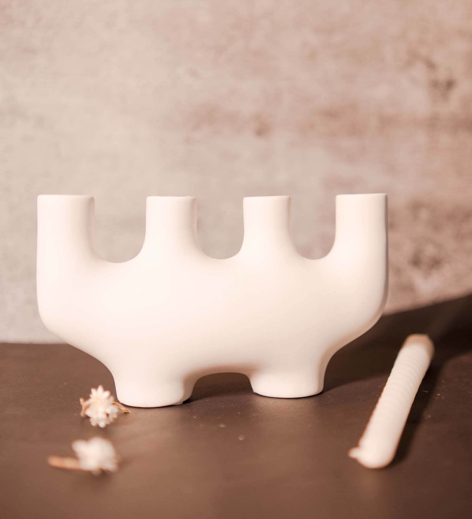 Color Mud White Creative Candle Stand