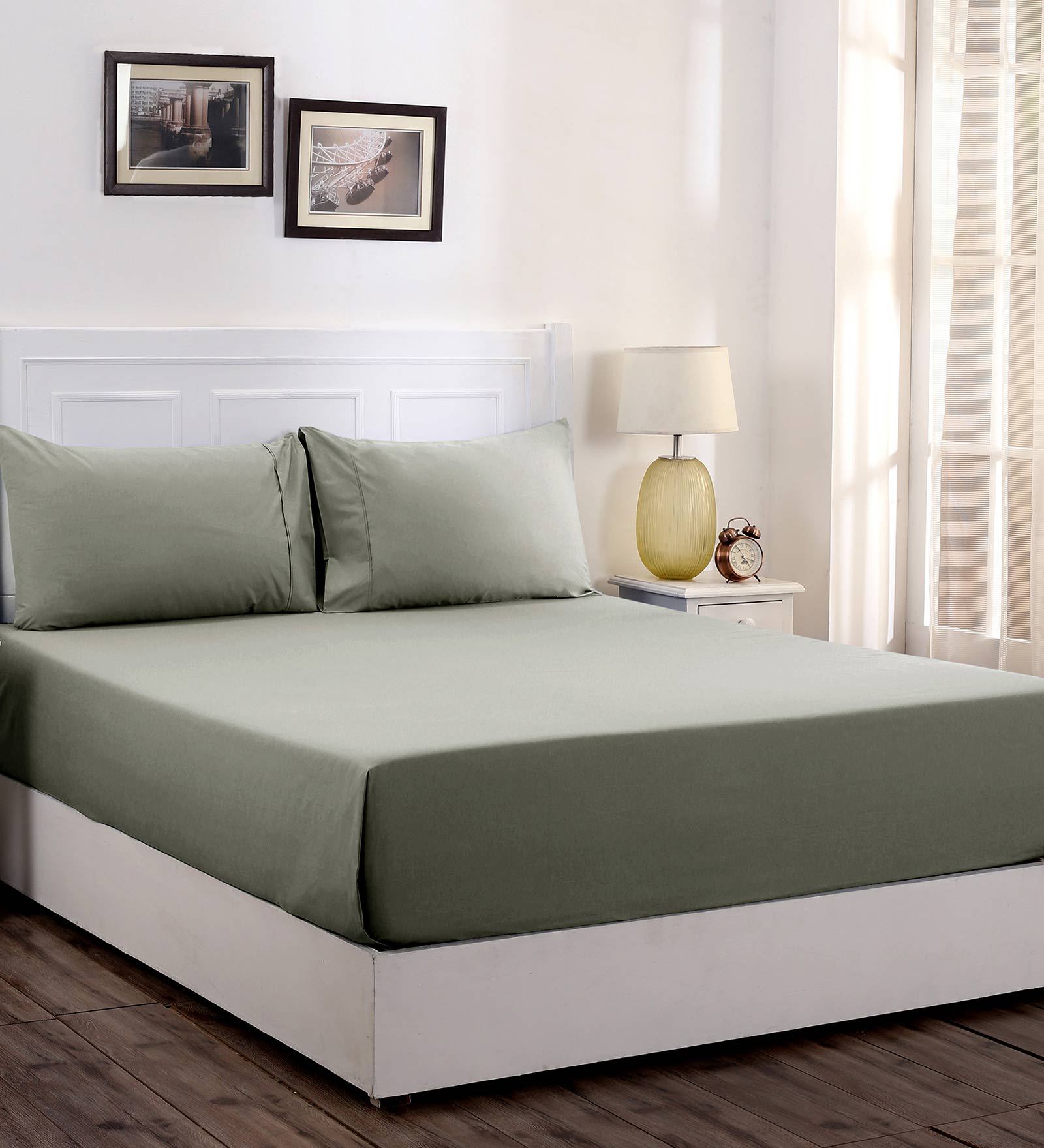 Grey Solid 200 TC Cotton 1 Double King Size Bedsheet with 2 Pillow Covers