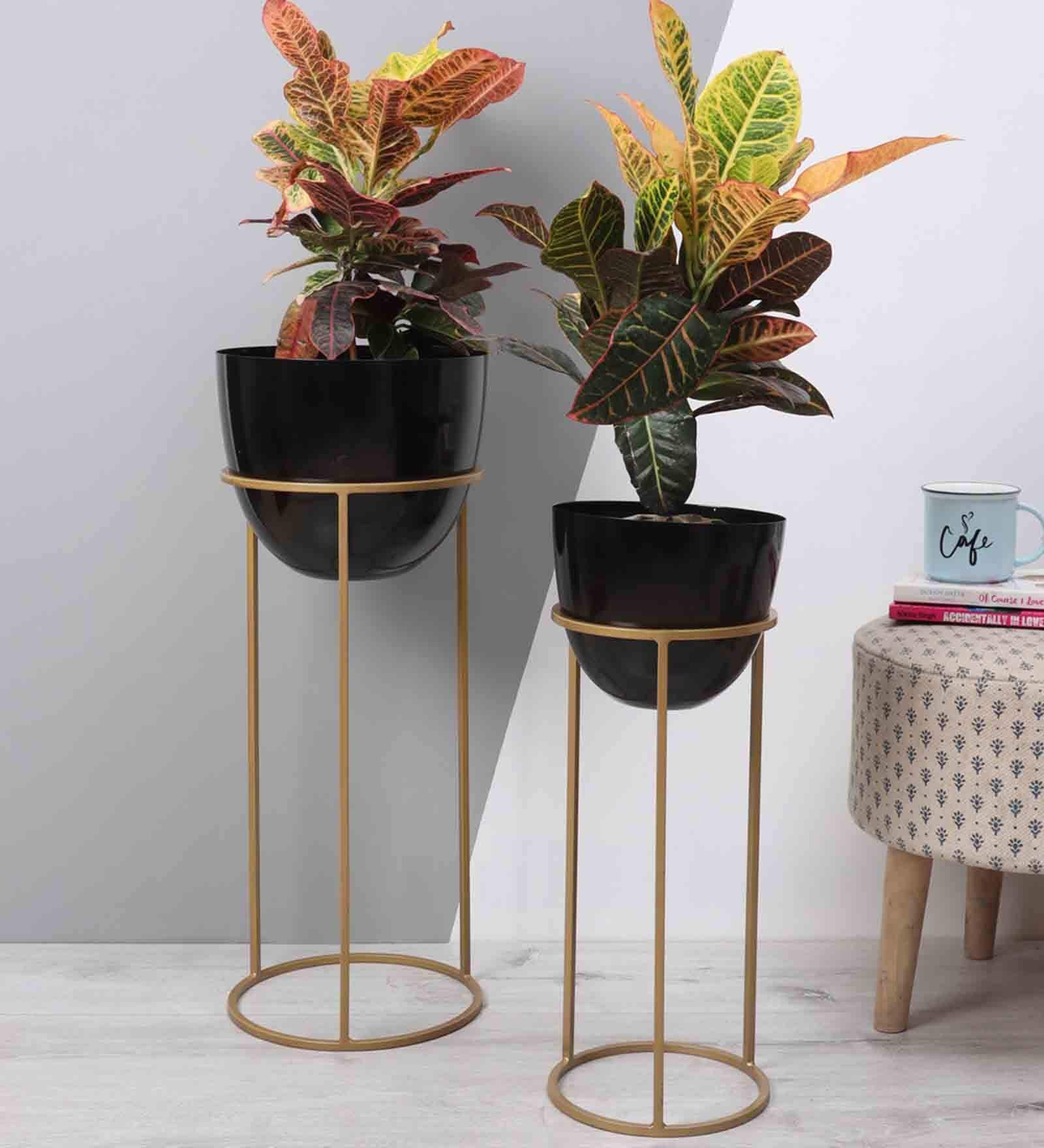 Buy Set Of 2 Copper Metal Planter With Stand at 43% OFF by Aapno ...