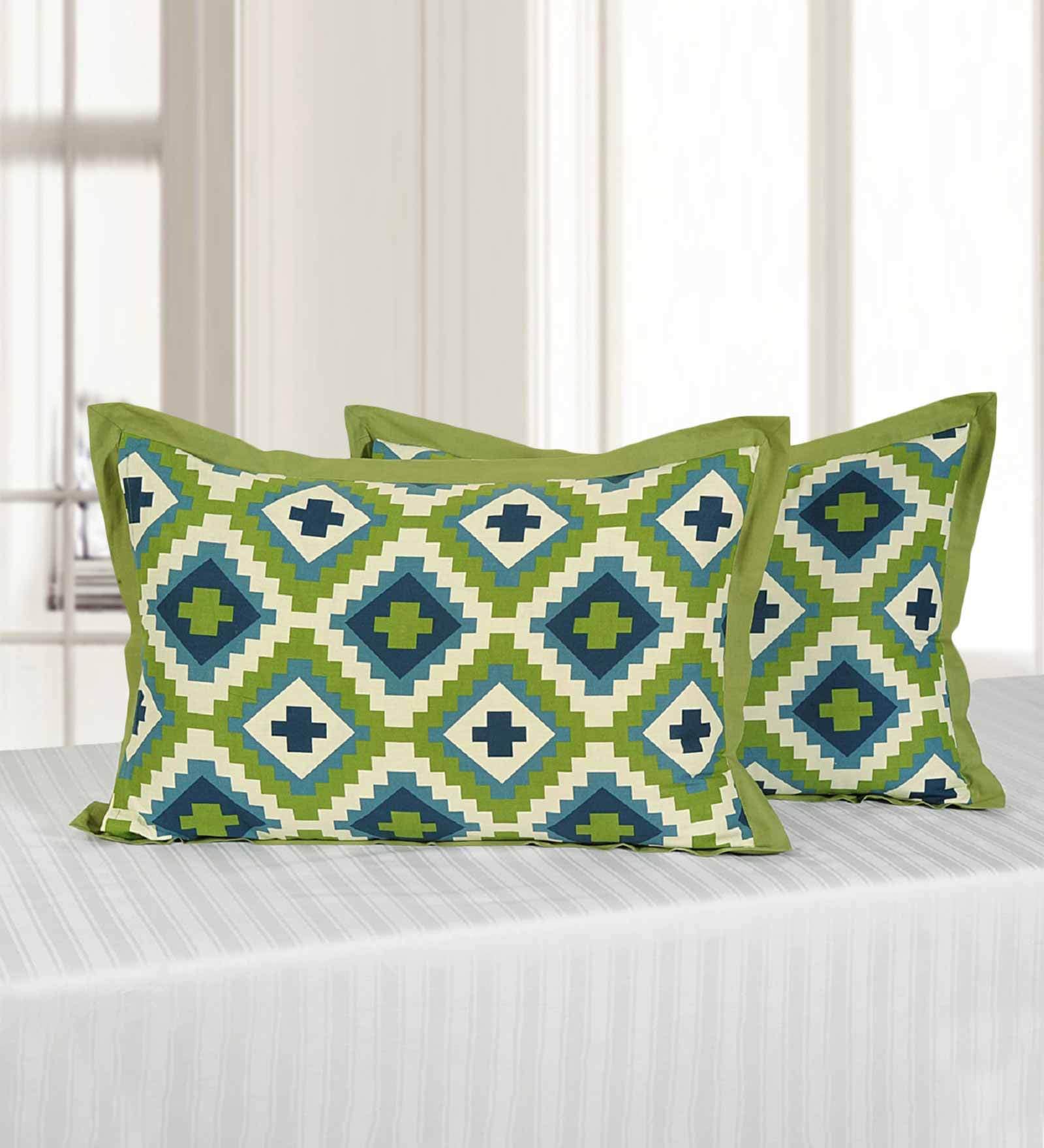 Green Patterned 144TC Cotton 18 x 28 Inches Pillow Covers (Set of 2)