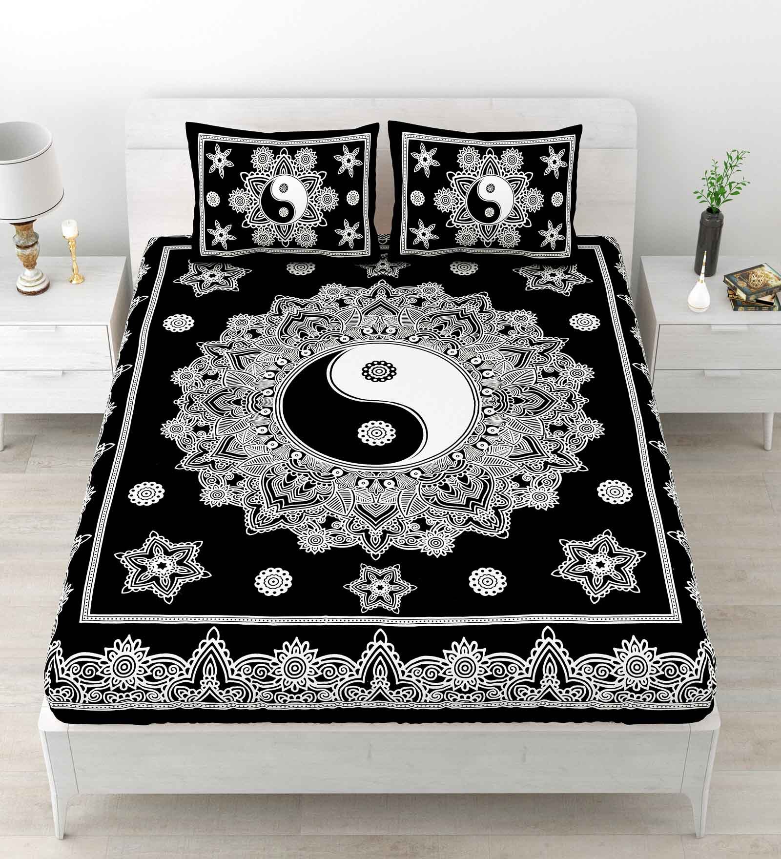Black Abstract 120 TC Cotton Queen Sized Bedsheet with 2 Pillow Cover