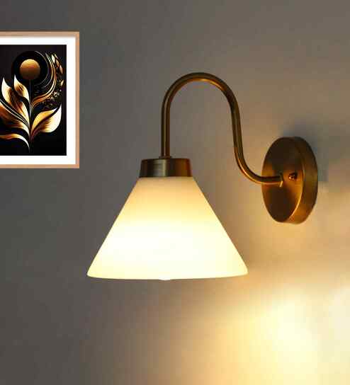 Cone Shape Curve Holder Wall Sconce