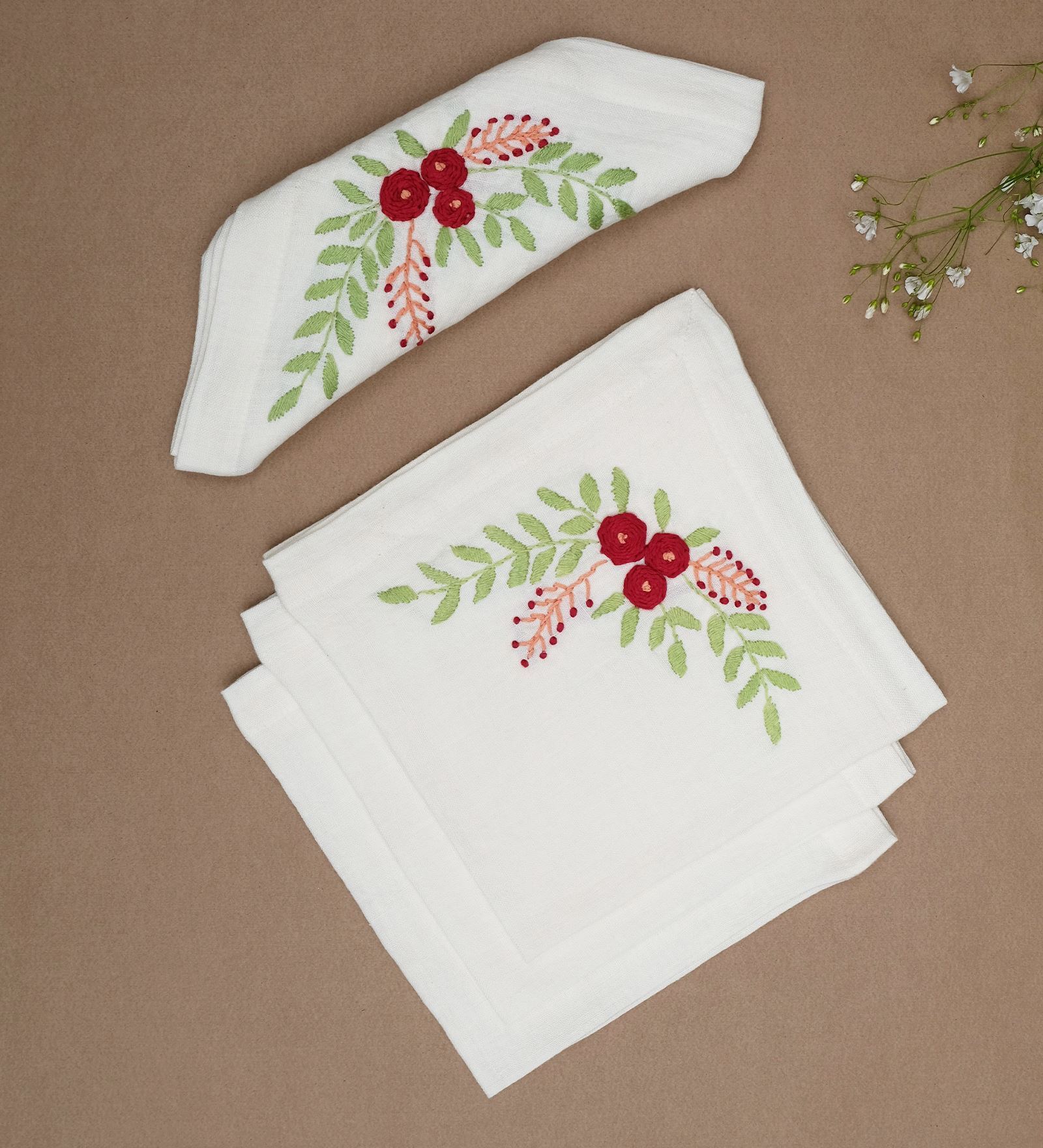 Cream  (16.5 x16.5 ) Hand Embroidered Linen (Set of 4) Napkin Sets