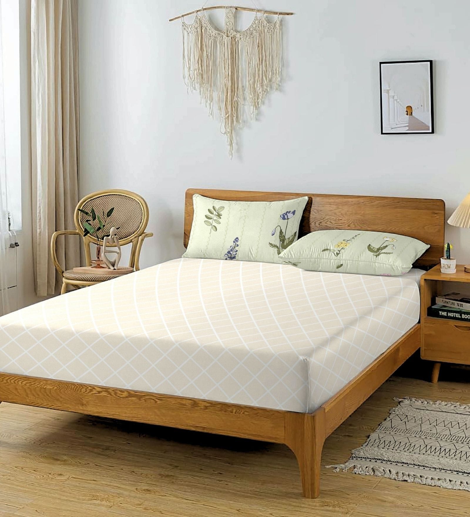 Cream & Green Glace Cotton Striped Elastic Fitted King Bedsheet With 2 Pillow Covers