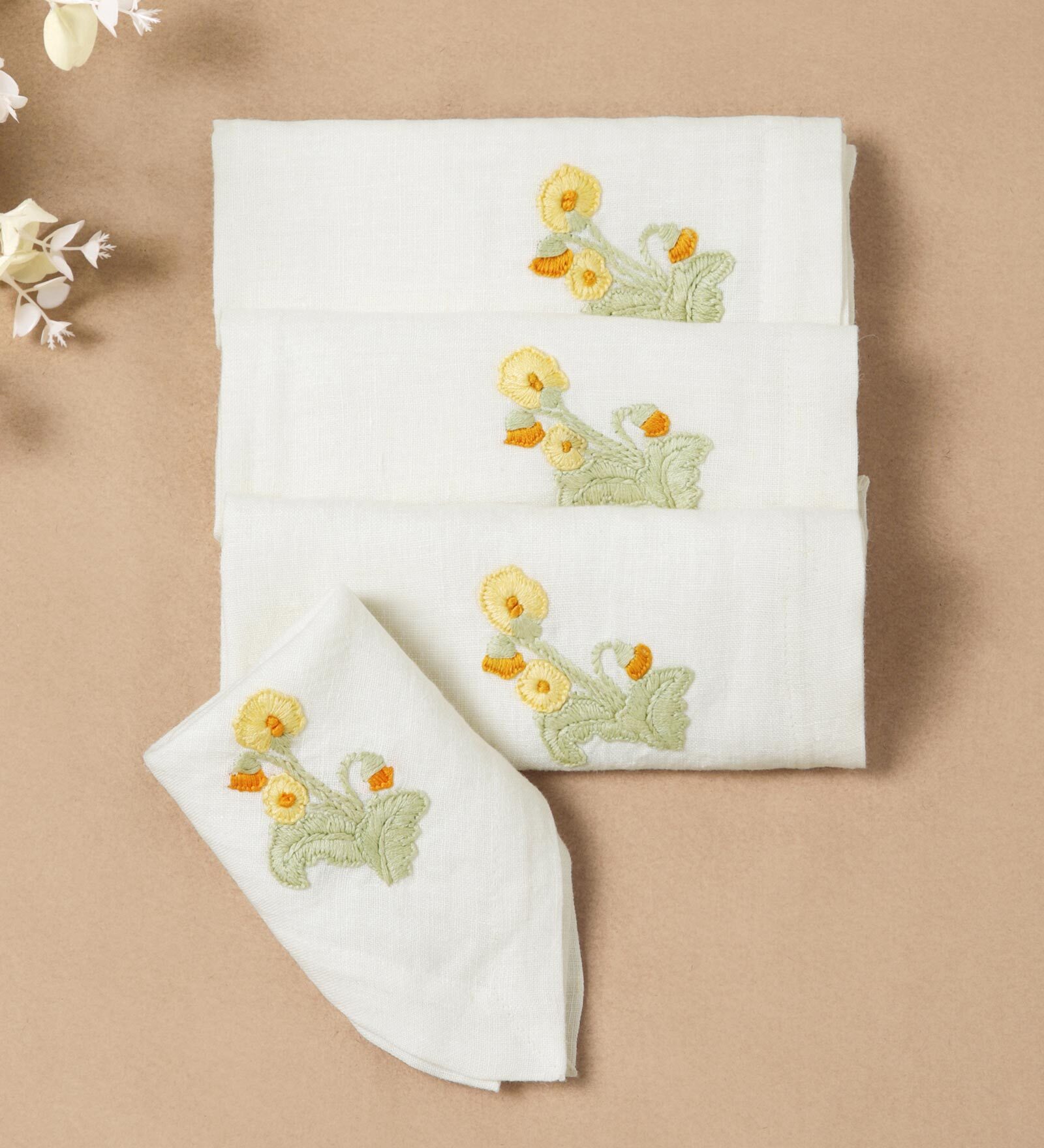 Cream (16 x16 ) Floral Hand Embroidered Linen (Set of 4) Napkin Sets