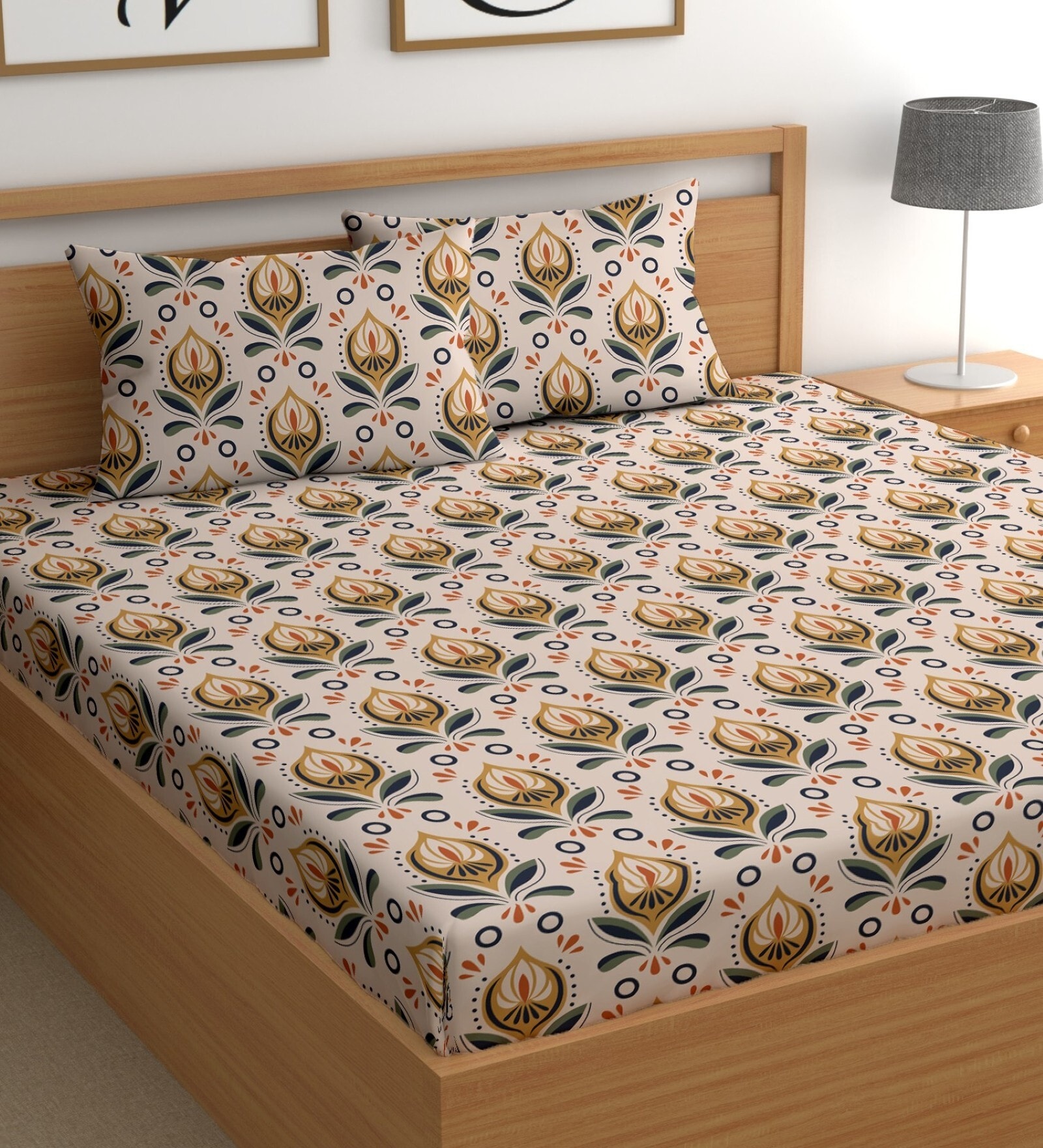 Cream 180 TC Floral Cotton Queen Double Bedsheet 2 Pillow covers