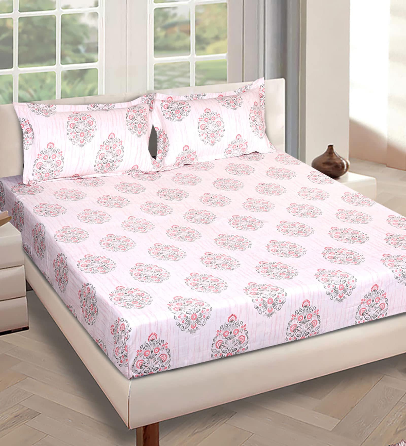 Cream Floral 186 TC Glace Cotton King Sized Double Bedsheet with 2 Pillow Covers
