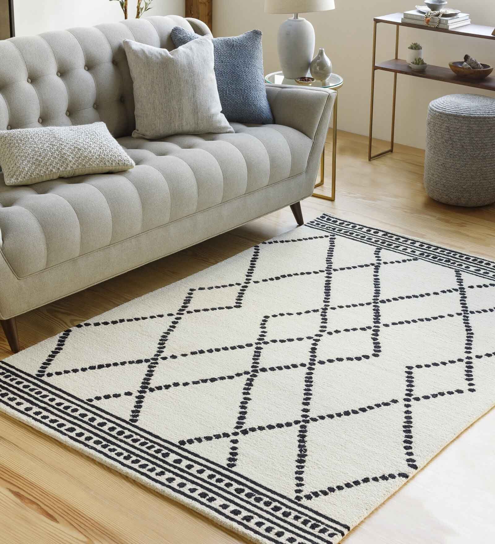 Cream Geometrical Wool 8 x 10 Feet Hand tufted Carpet