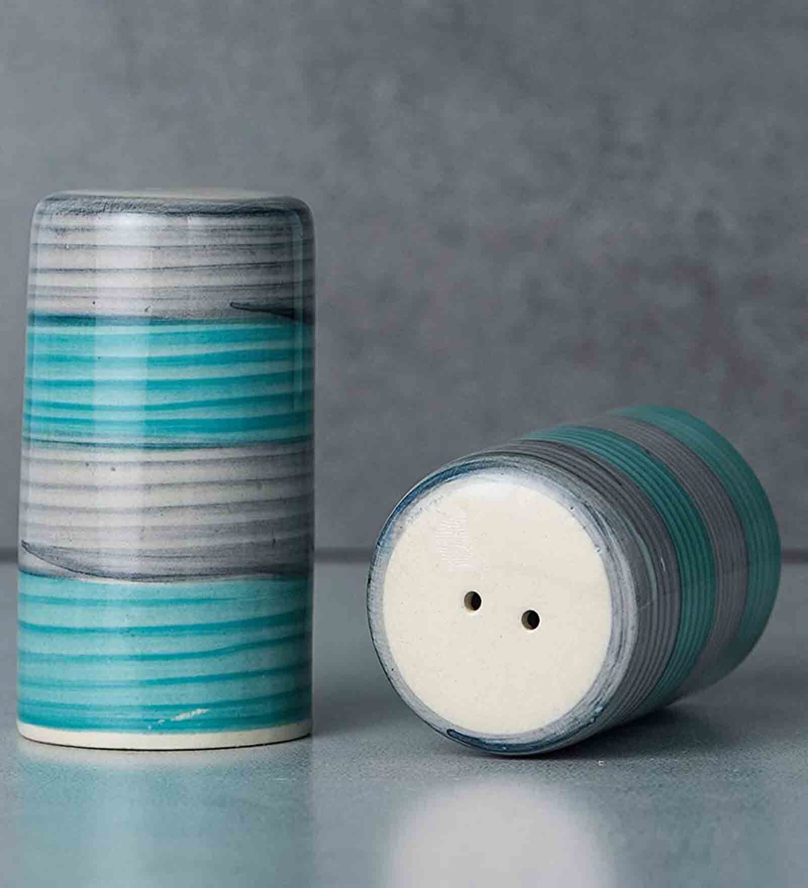 Crio (Set of 2) Ceramic Salt & Pepper Shaker Crio (Set of 2) Ceramic Salt & Pepper Shaker