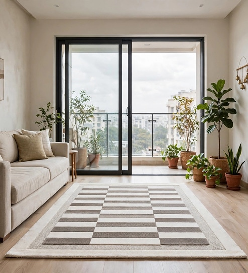 Cream Abstract Wool And Cotton 5 X 8 Ft Hand Tufted Carpet
