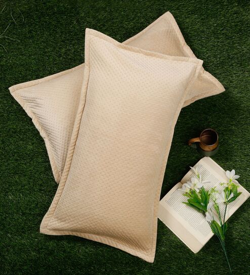 Cream Solid Velvet 27x18 Inches Pillow Covers (Set of 2)
