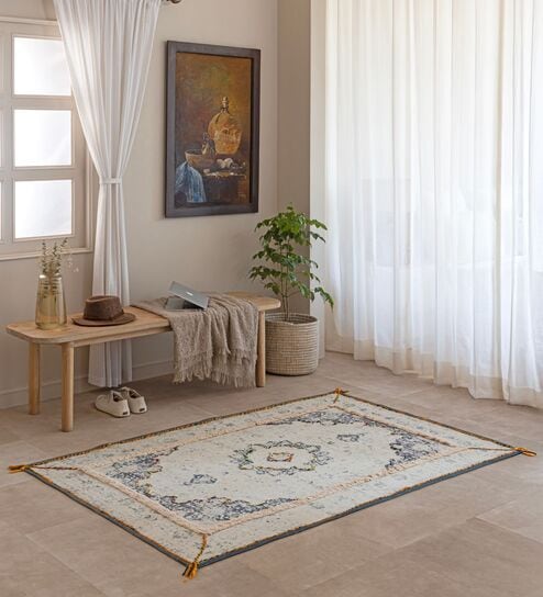 Cream Traditional Hand Woven 6 Ft X 4 Ft  Dhurrie