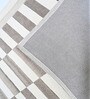 Cream Abstract Wool And Cotton 5 X 8 Ft Hand Tufted Carpet