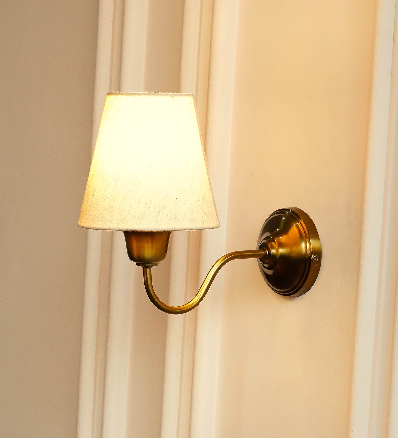 Curved Wall Lamp Brass Antique Finish with Off White Shade