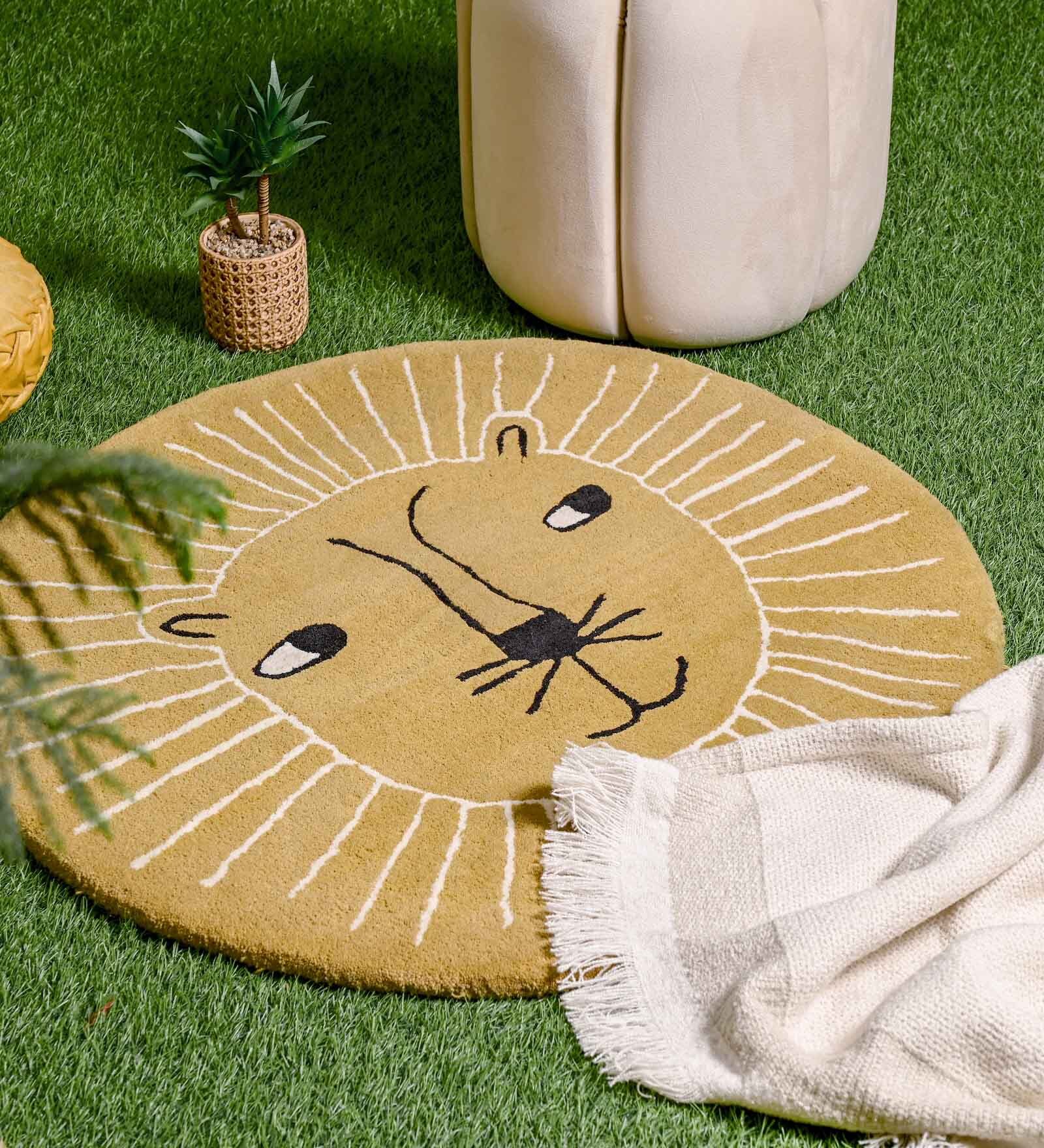 Yellow Character Wool 3x3 Feet Hand tufted Round Carpet