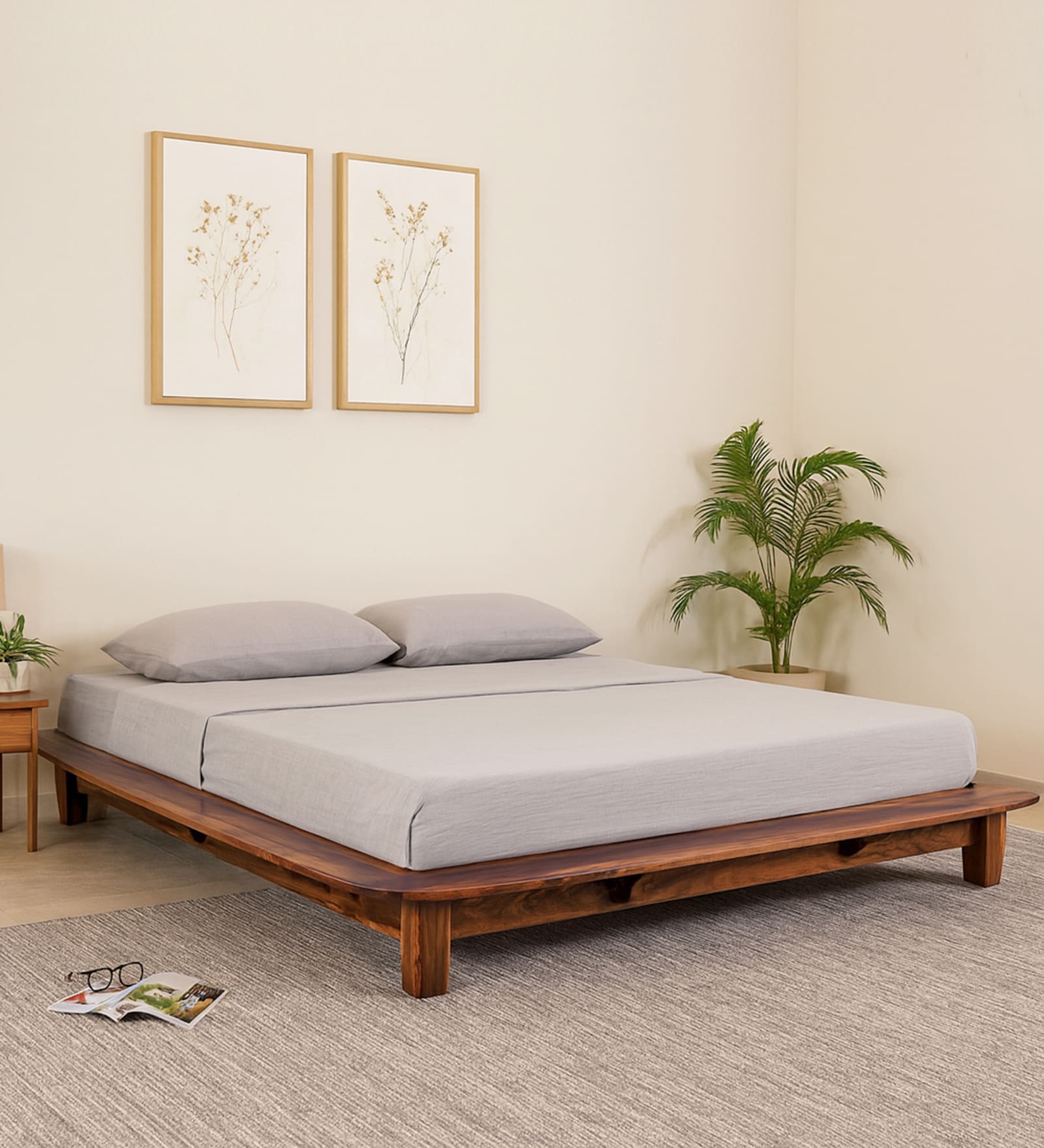 Dakovo Sheesham Wood Queen Size Platform Bed In Honey Oak Finish Dakovo Sheesham Wood Queen Size Platform Bed In Honey Oak Finish