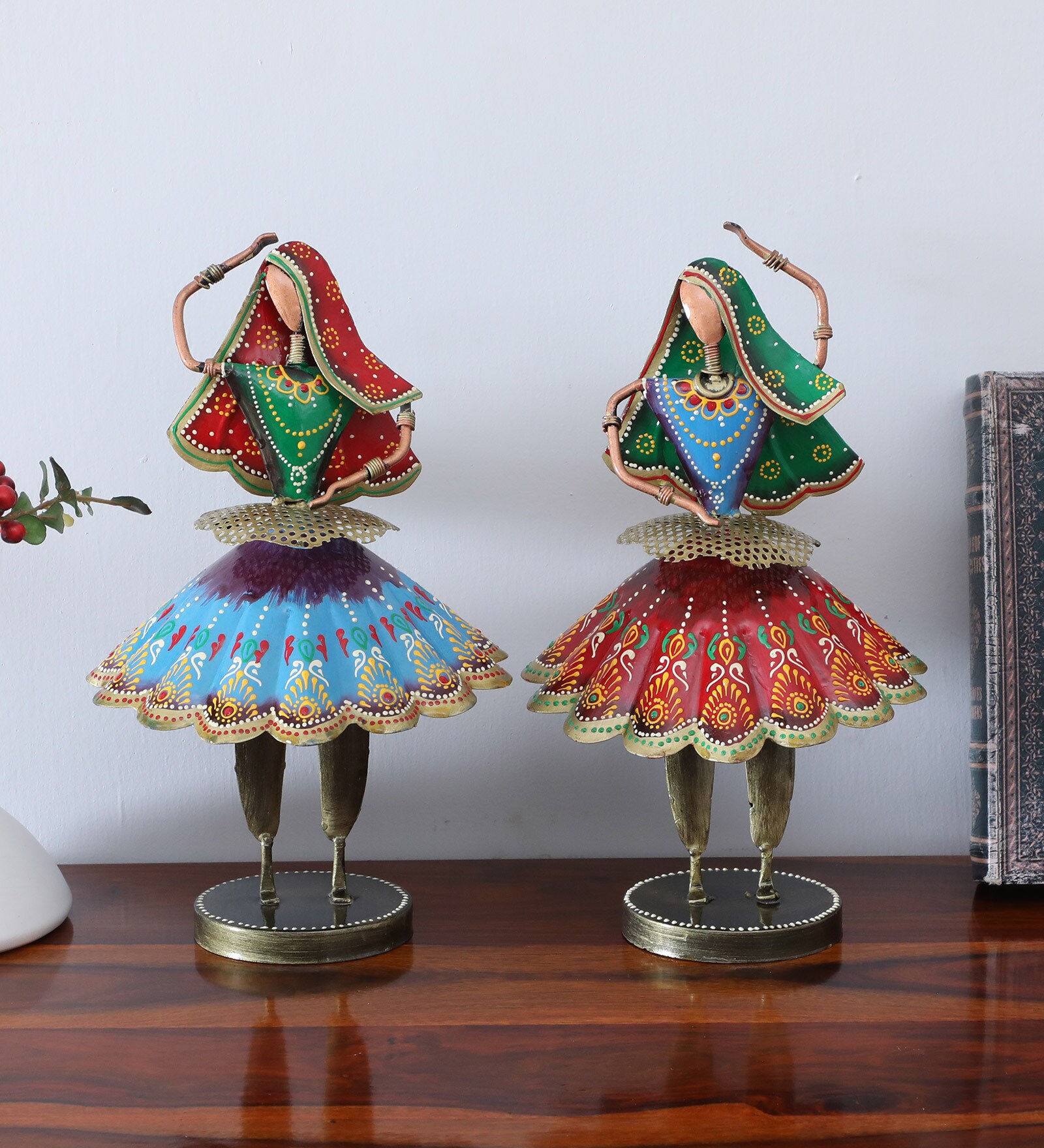 Dancing Doll Set Of 3 Multicolour iron Showpiece