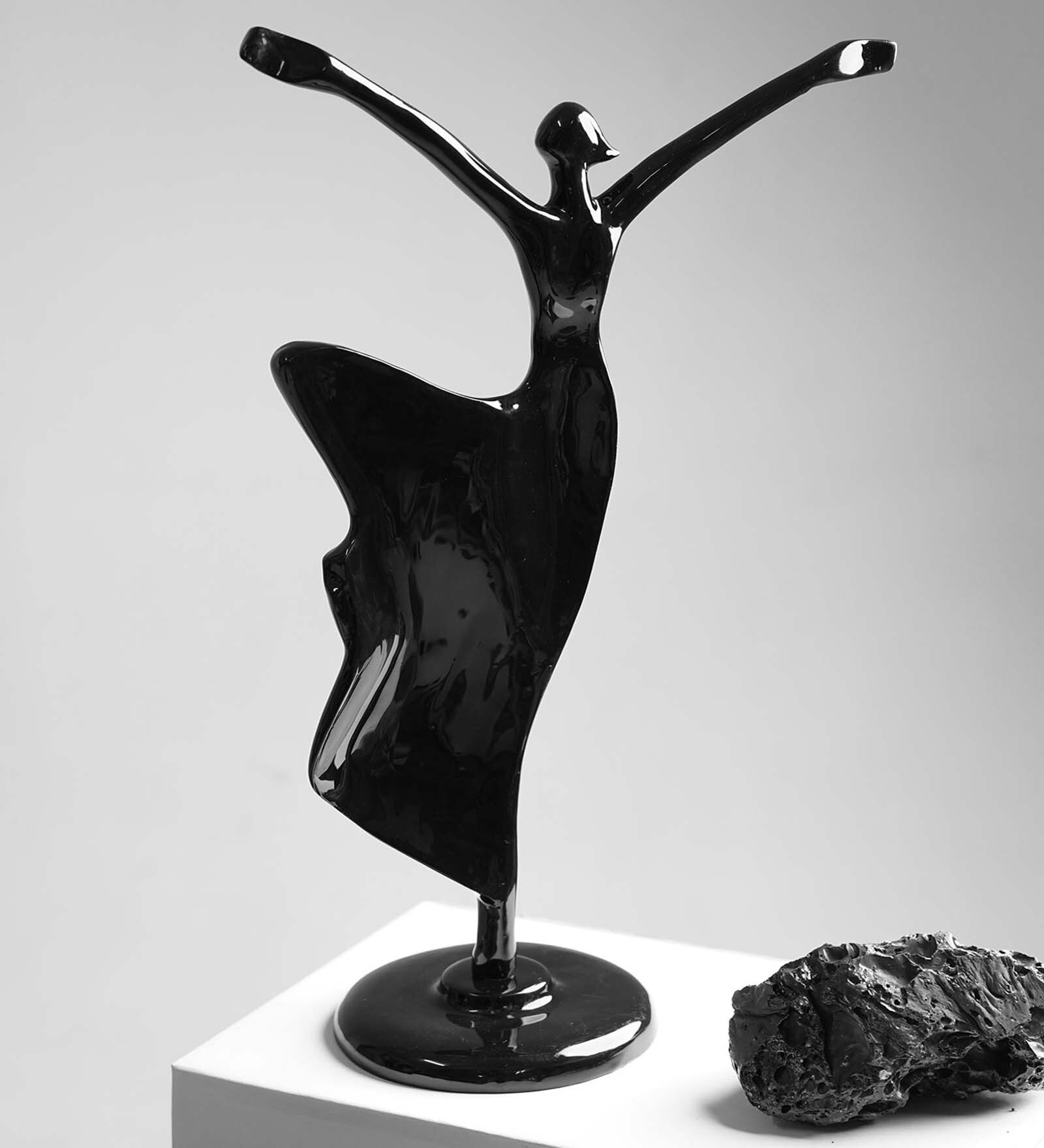 Dancing Women Black metal Showpiece