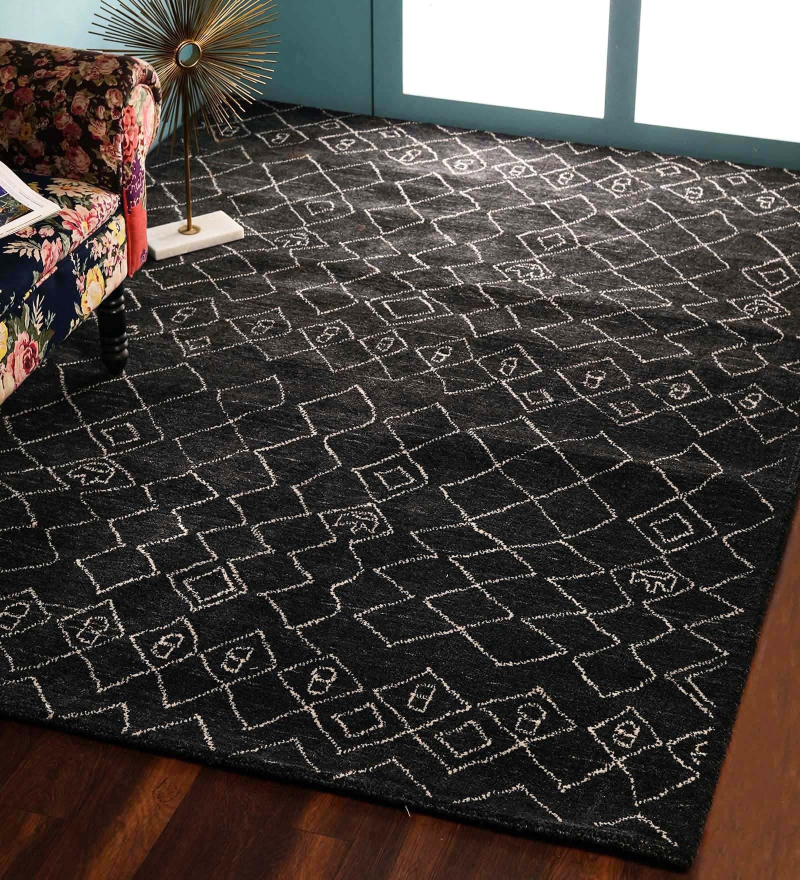 Dark Grey Woolen Hand Woven  Geometric 5x7Feet Carpet